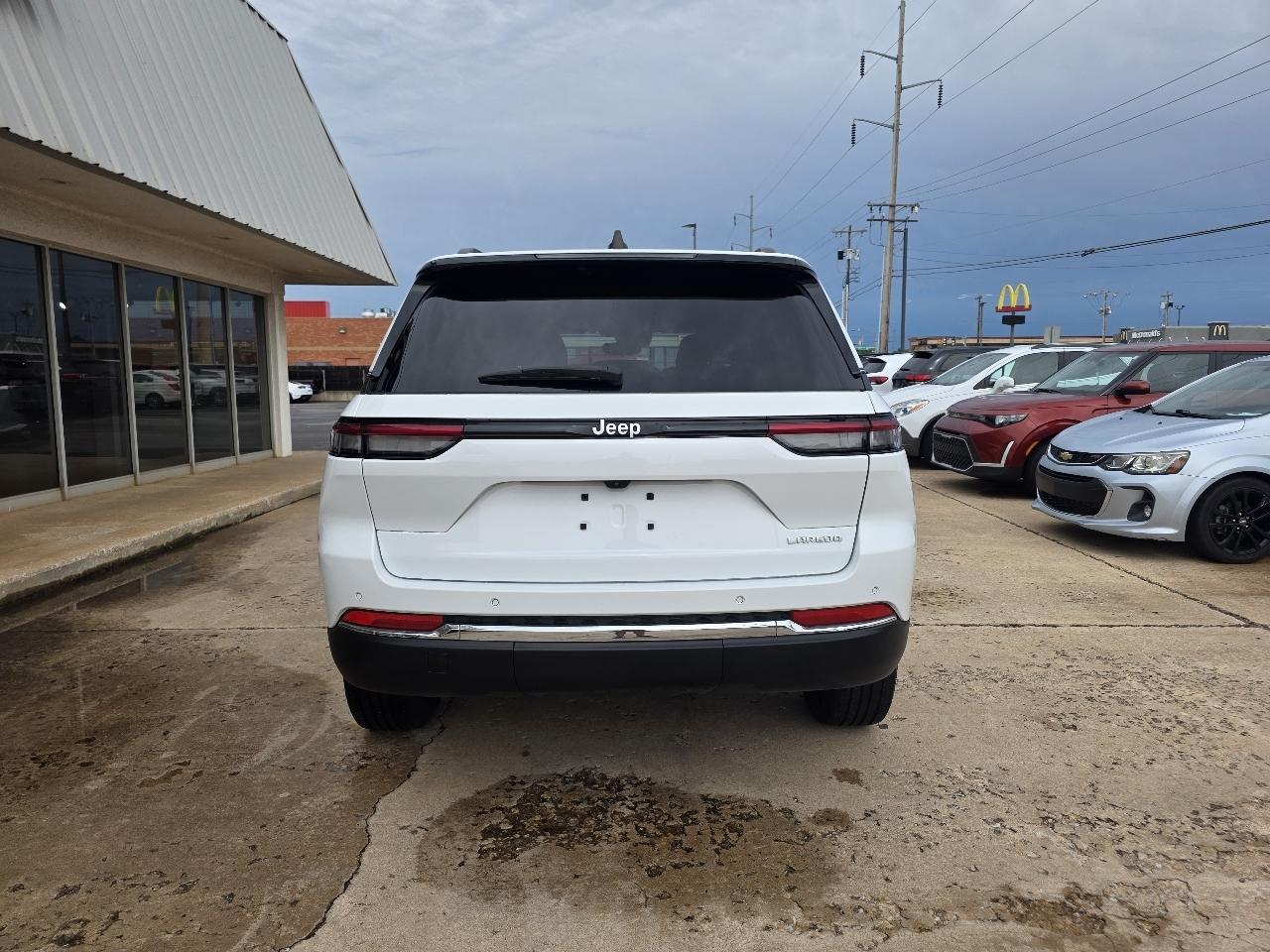 Jeep Grand Cherokee Laredo A 4x2 2024