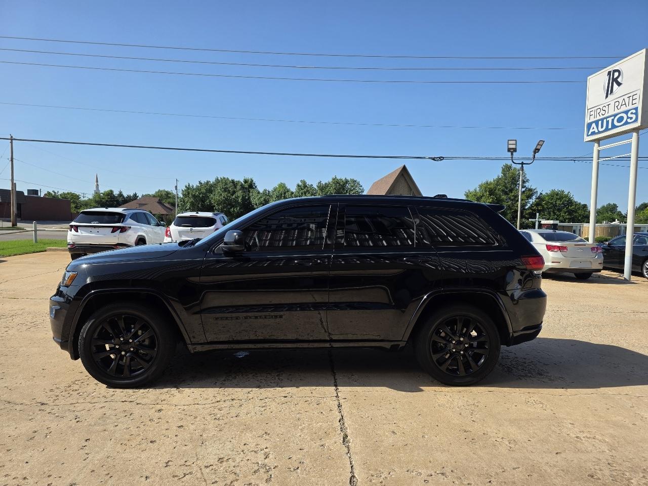 Jeep Grand Cherokee Altitude 4x2 *Ltd Avail* 2017