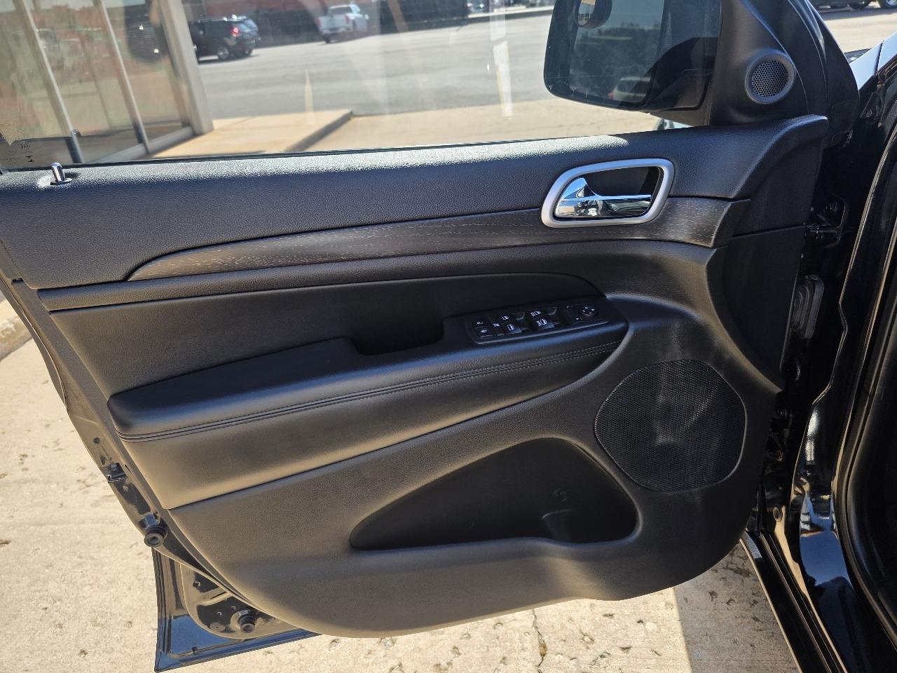 Jeep Grand Cherokee Altitude 4x2 *Ltd Avail* 2017
