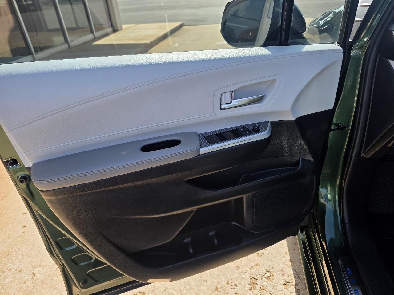 Toyota Sienna XLE FWD 8-Passenger (Natl) 2025