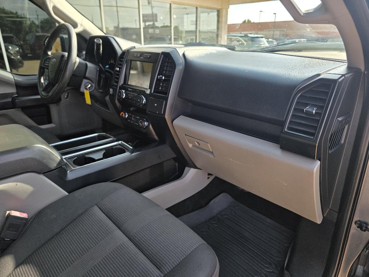 Ford F-150 4WD SuperCab 145" STX 2019