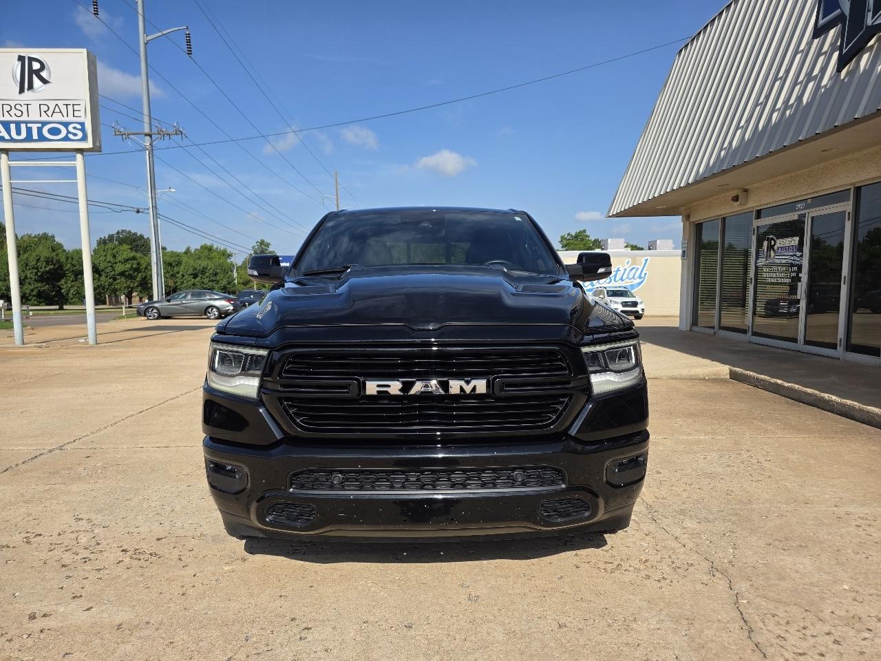 RAM 1500 Laramie 4x4 Crew Cab 5'7" Box 2022