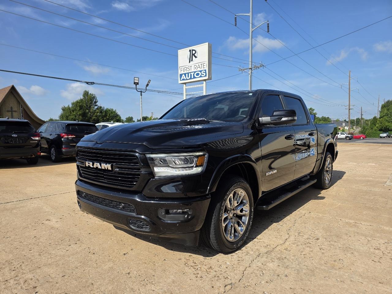 RAM 1500 Laramie 4x4 Crew Cab 5'7" Box 2022