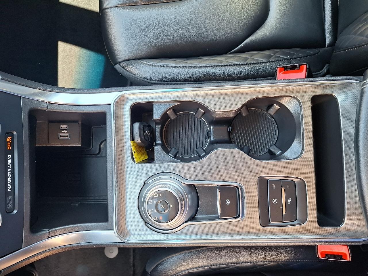 Ford Edge Titanium AWD 2023