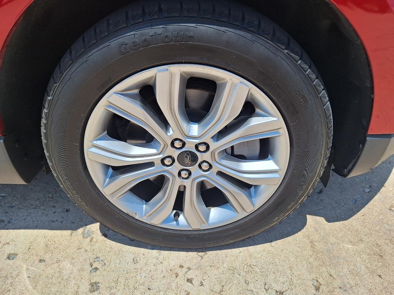 Ford Edge Titanium AWD 2023