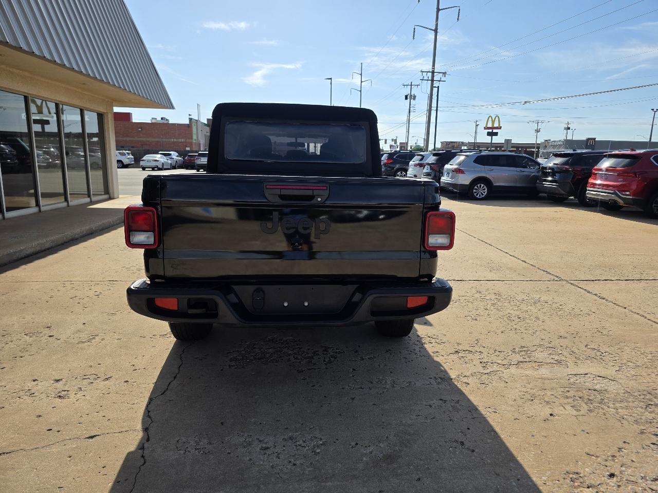 Jeep Gladiator Sport 4x4 2024