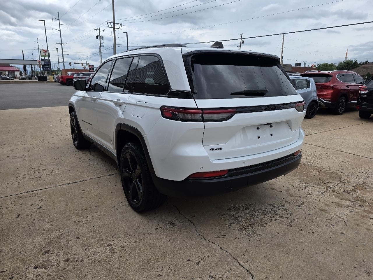 Jeep Grand Cherokee Altitude X 4x4 2023