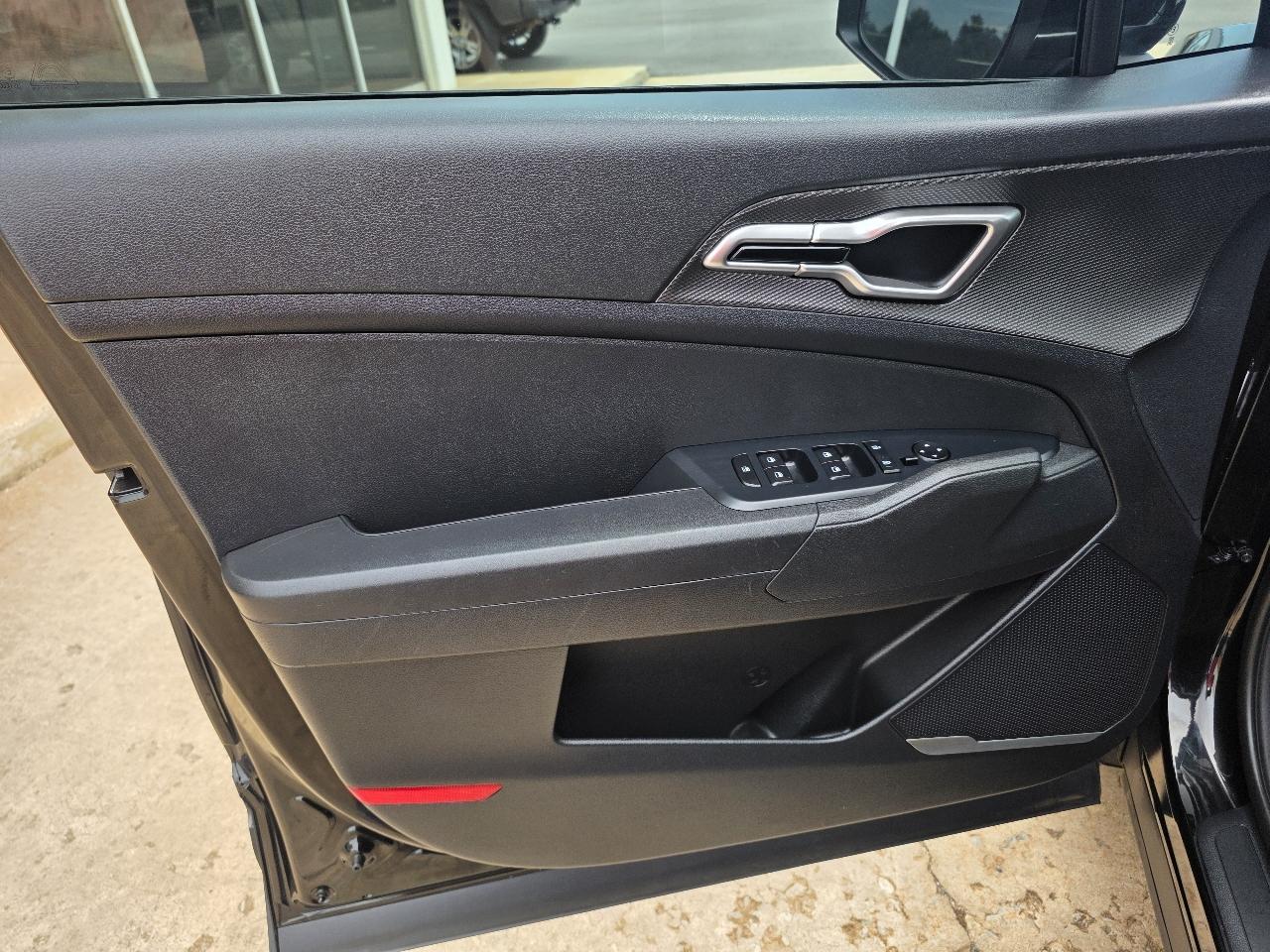 Kia Sportage Hybrid LX FWD 2025