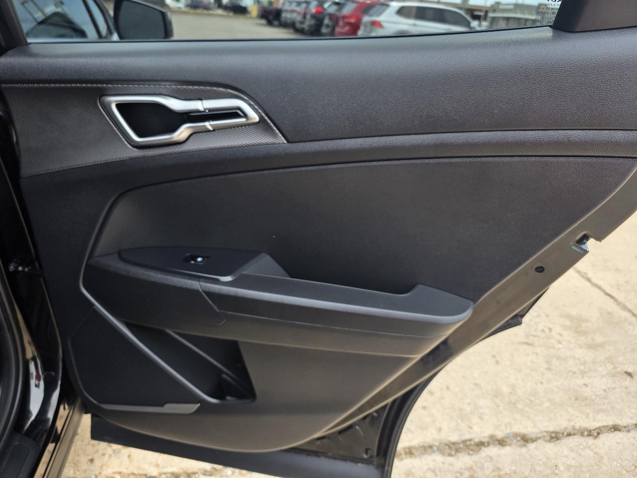 Kia Sportage Hybrid LX FWD 2025