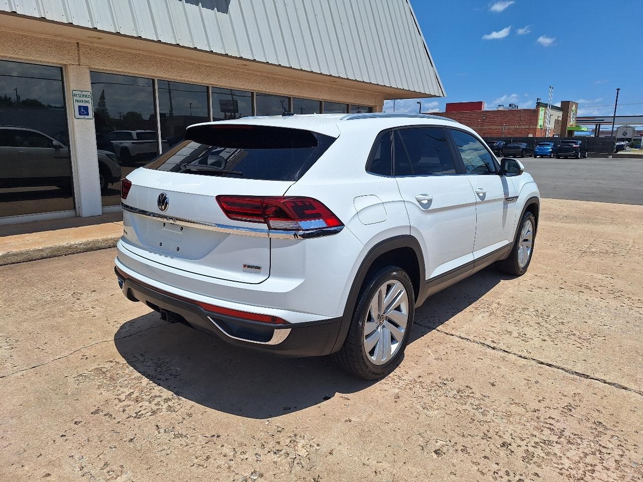 Volkswagen Atlas Cross Sport 3.6L V6 SE w/Technology 4MOTION 2022