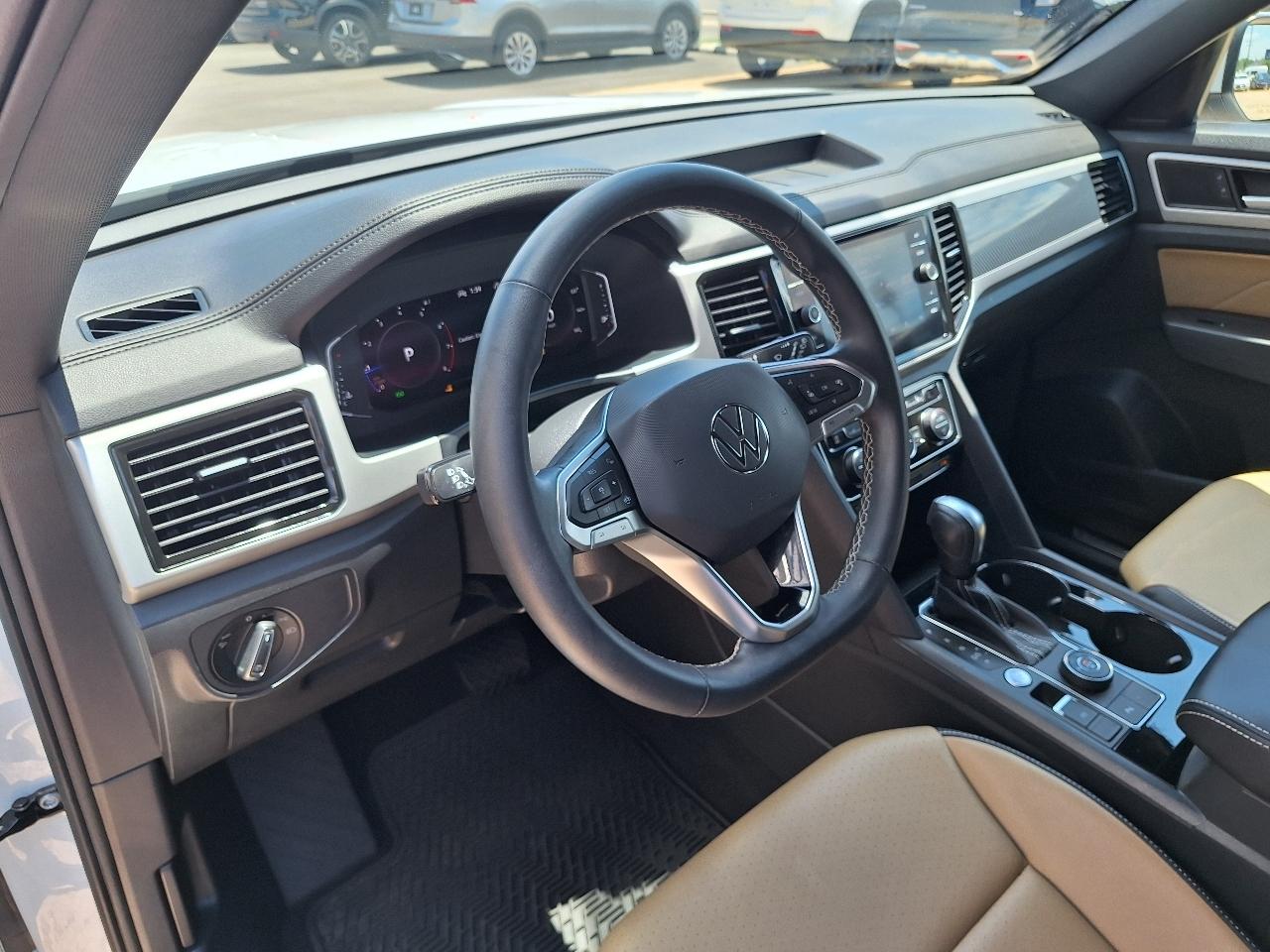 Volkswagen Atlas Cross Sport 3.6L V6 SE w/Technology 4MOTION 2022