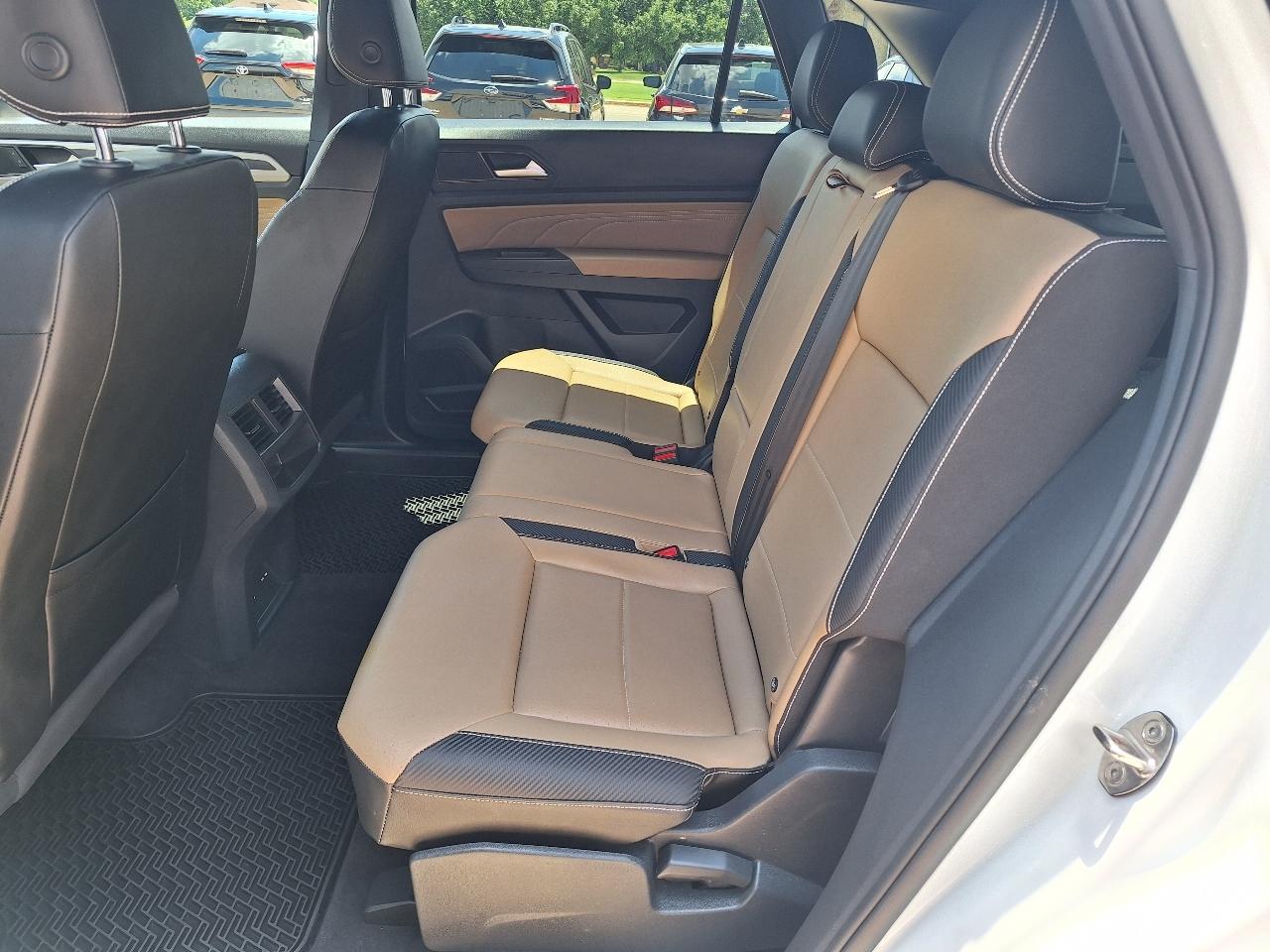 Volkswagen Atlas Cross Sport 3.6L V6 SE w/Technology 4MOTION 2022