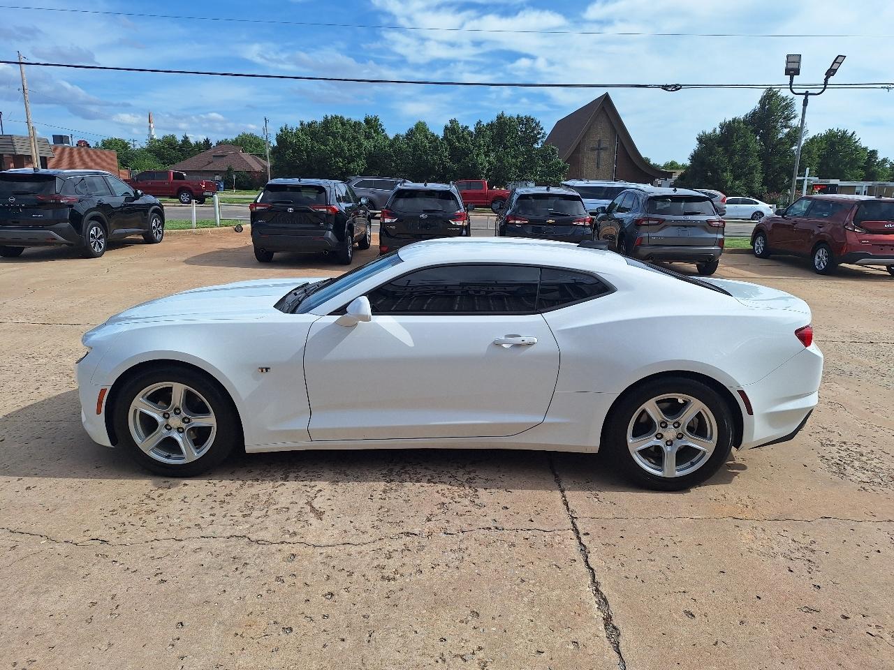 Chevrolet Camaro 2dr Cpe 1LT 2022