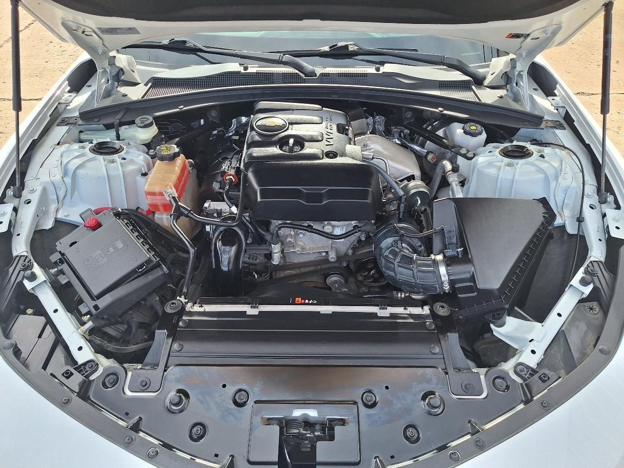 Chevrolet Camaro 2dr Cpe 1LT 2022