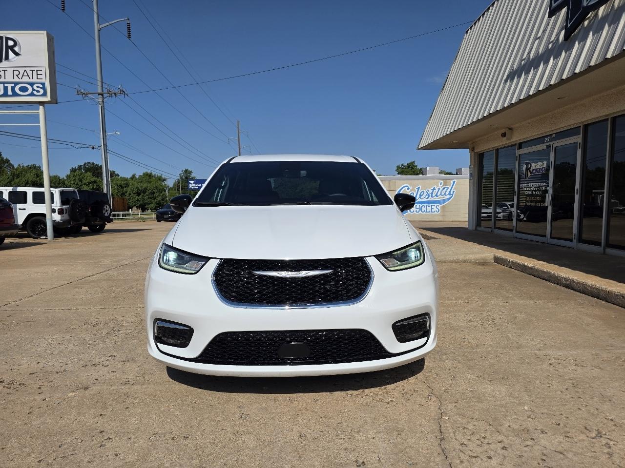 Chrysler Pacifica Select FWD 2025