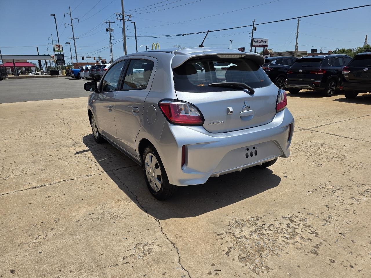Mitsubishi Mirage ES CVT 2024