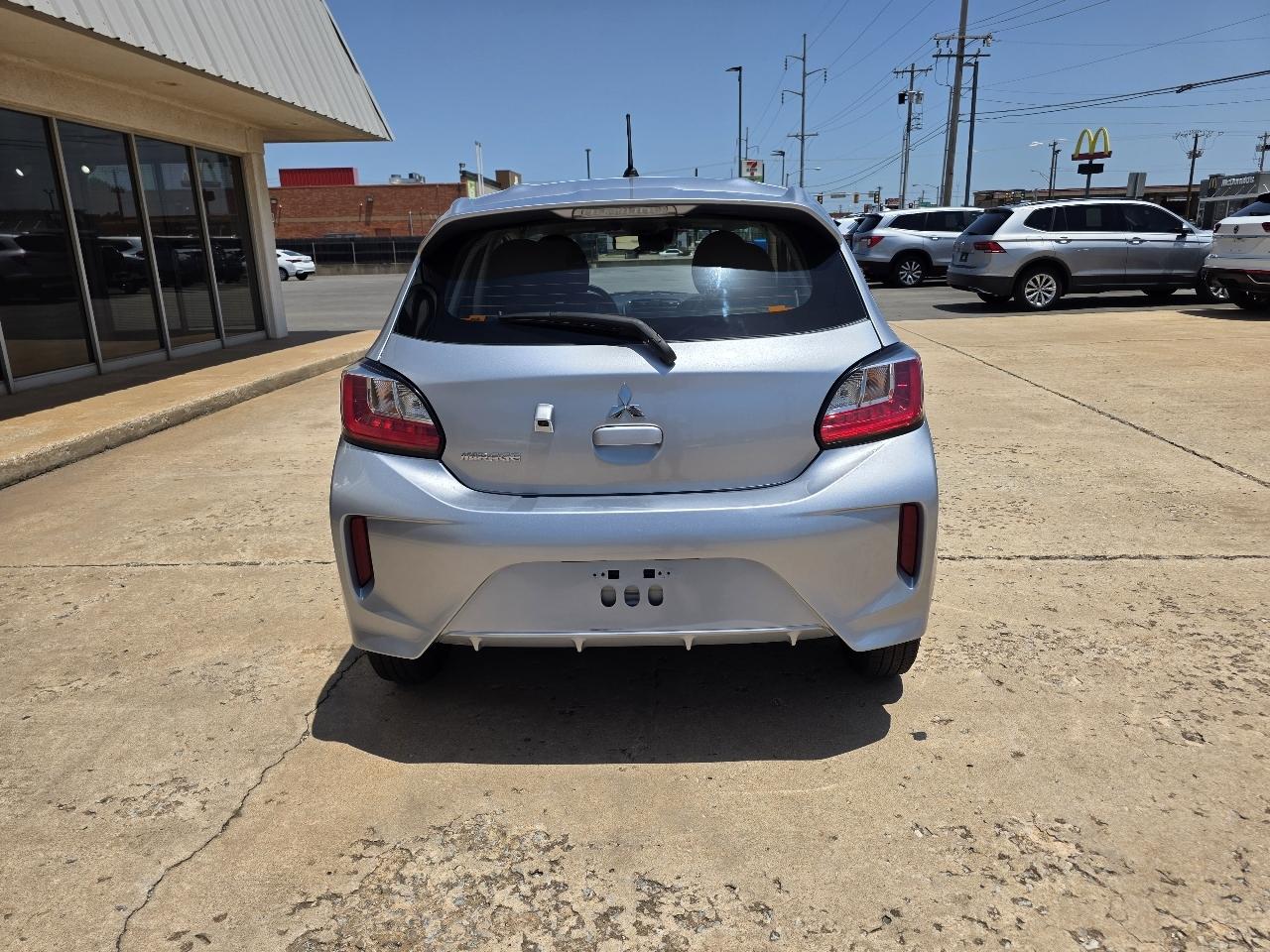 Mitsubishi Mirage ES CVT 2024