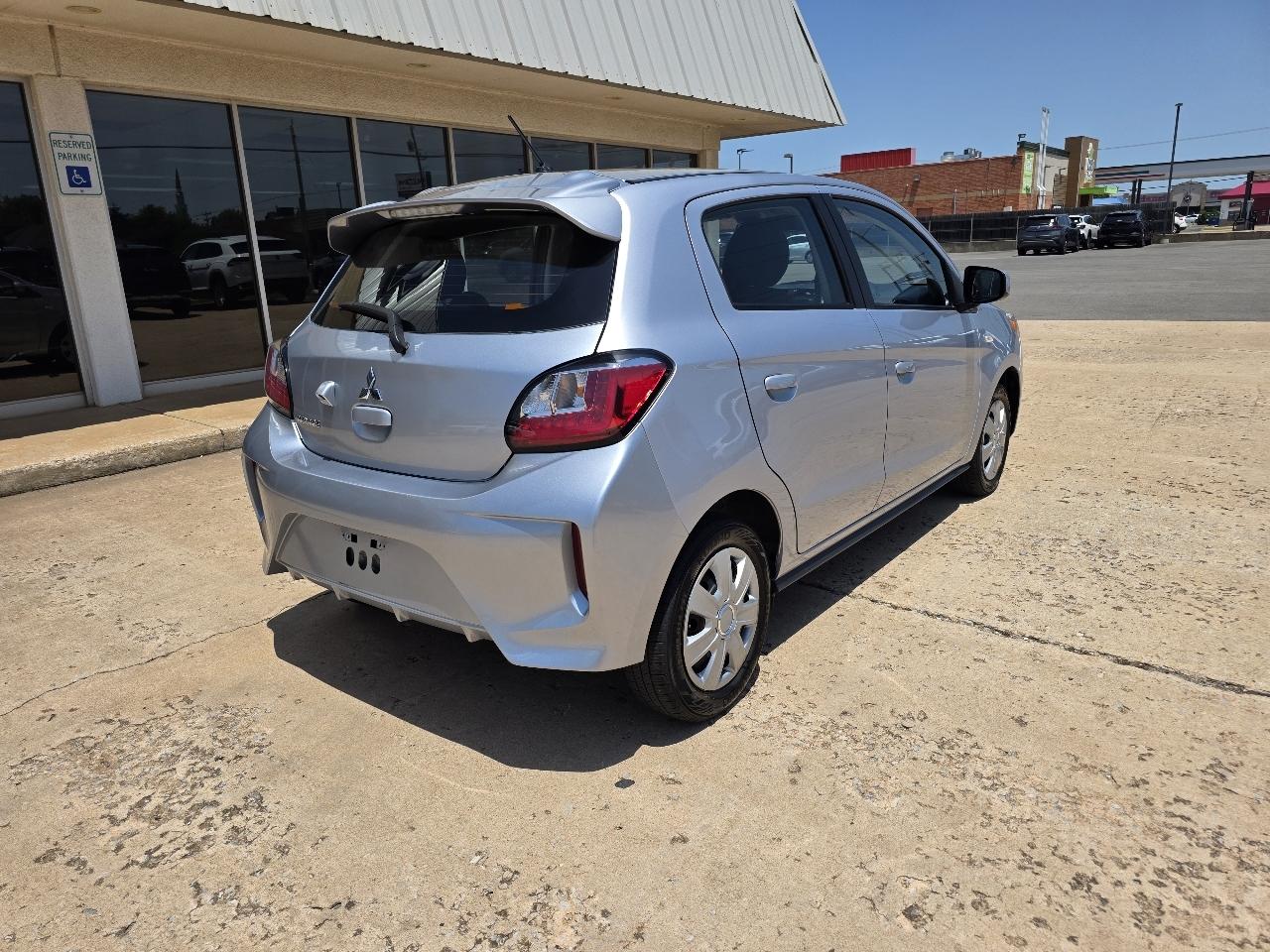 Mitsubishi Mirage ES CVT 2024