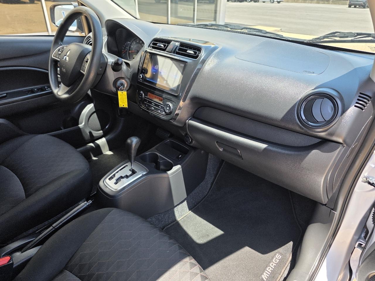 Mitsubishi Mirage ES CVT 2024