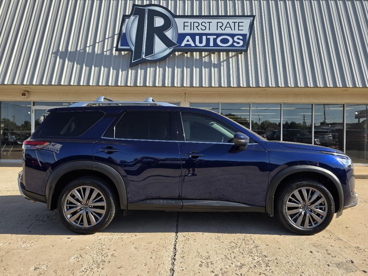 Nissan Pathfinder SL 2WD 2024
