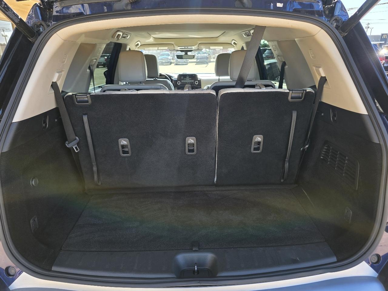 Nissan Pathfinder SL 2WD 2024