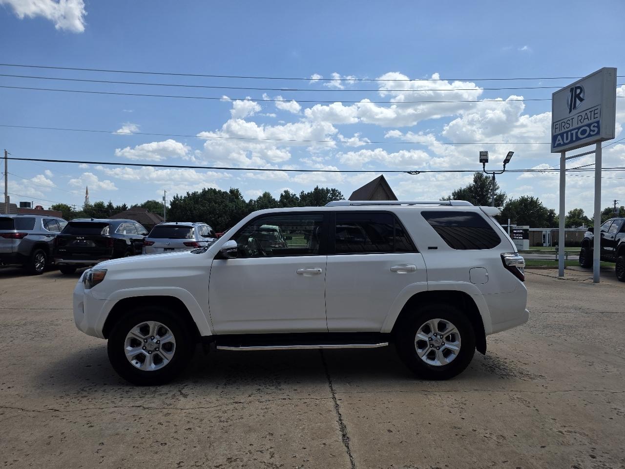 Toyota 4Runner RWD 4dr V6 SR5 Premium (Natl) 2016