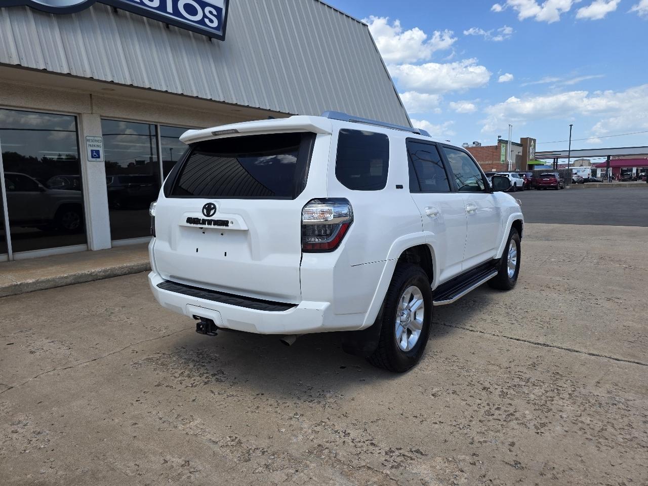 Toyota 4Runner RWD 4dr V6 SR5 Premium (Natl) 2016