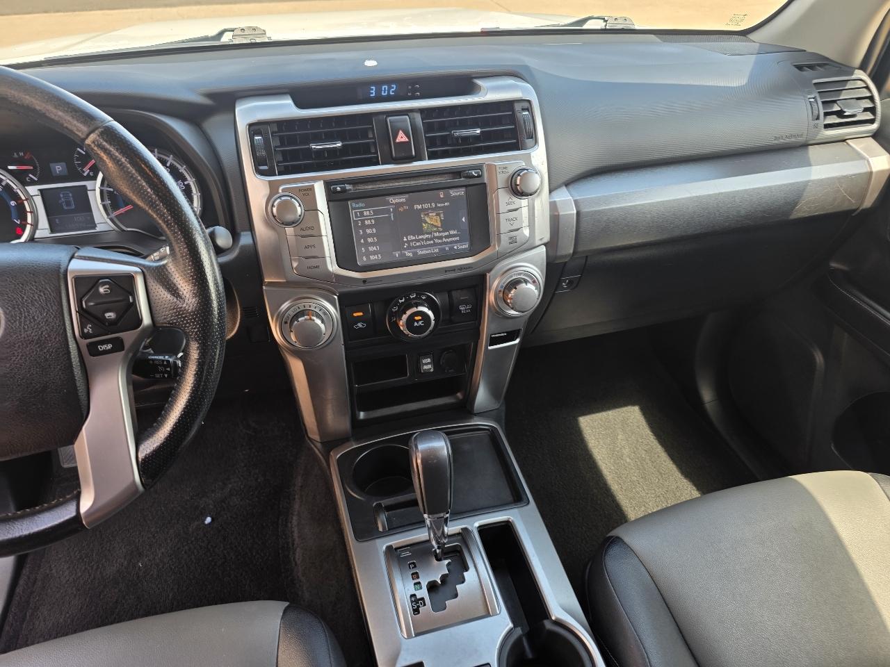 Toyota 4Runner RWD 4dr V6 SR5 Premium (Natl) 2016