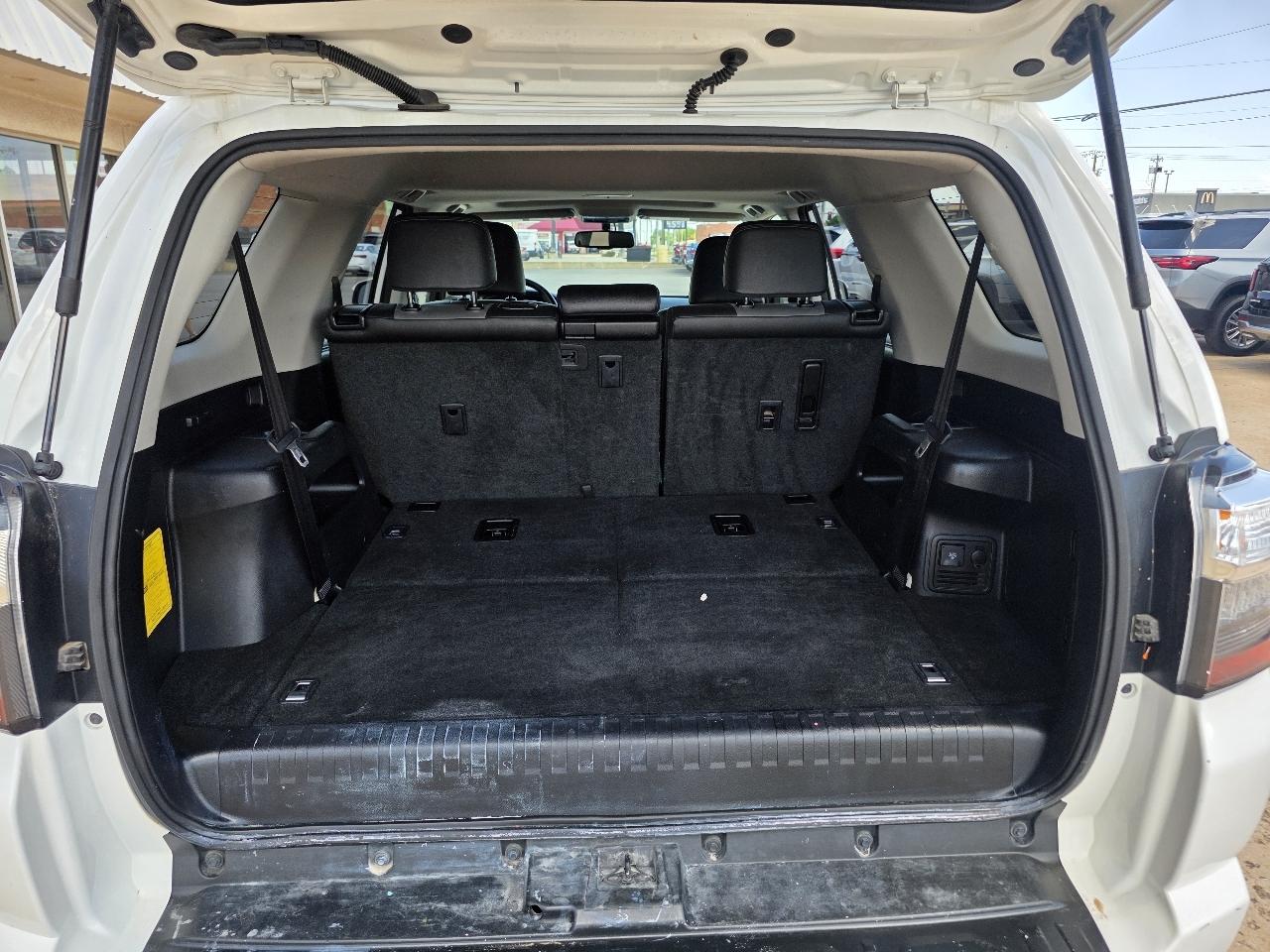 Toyota 4Runner RWD 4dr V6 SR5 Premium (Natl) 2016