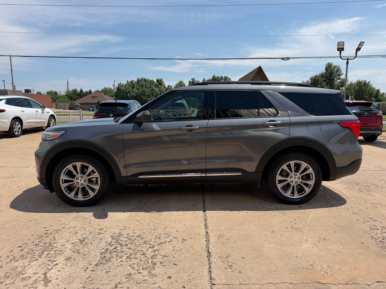 Ford Explorer XLT 4WD 2021