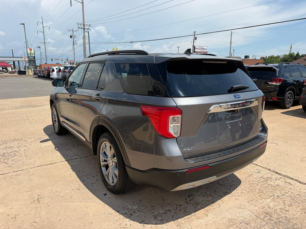 Ford Explorer XLT 4WD 2021