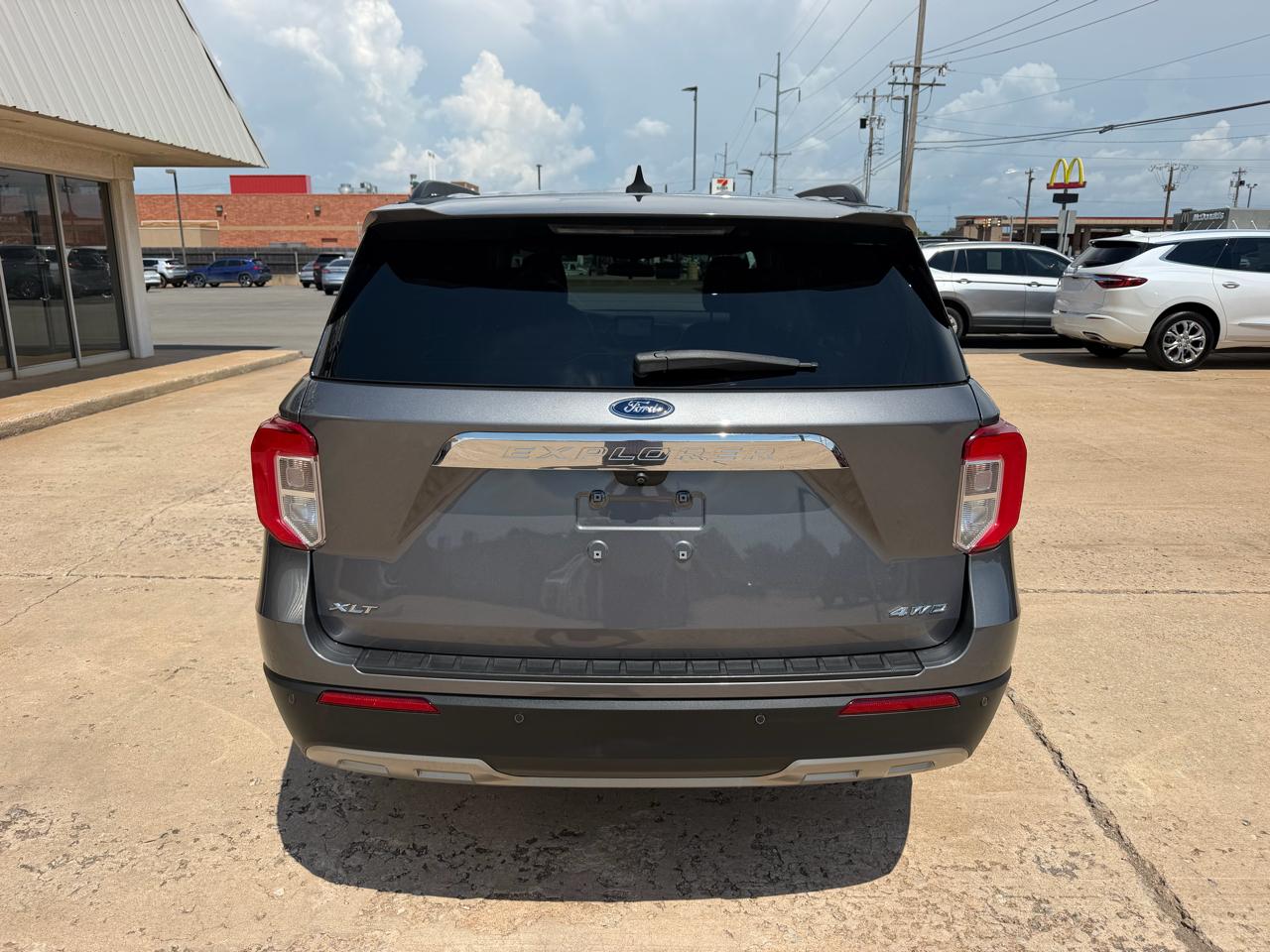 Ford Explorer XLT 4WD 2021