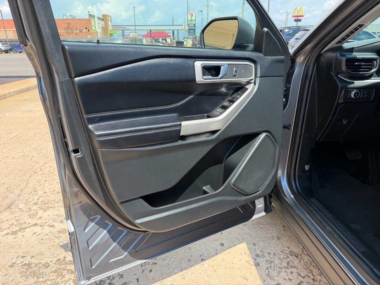 Ford Explorer XLT 4WD 2021