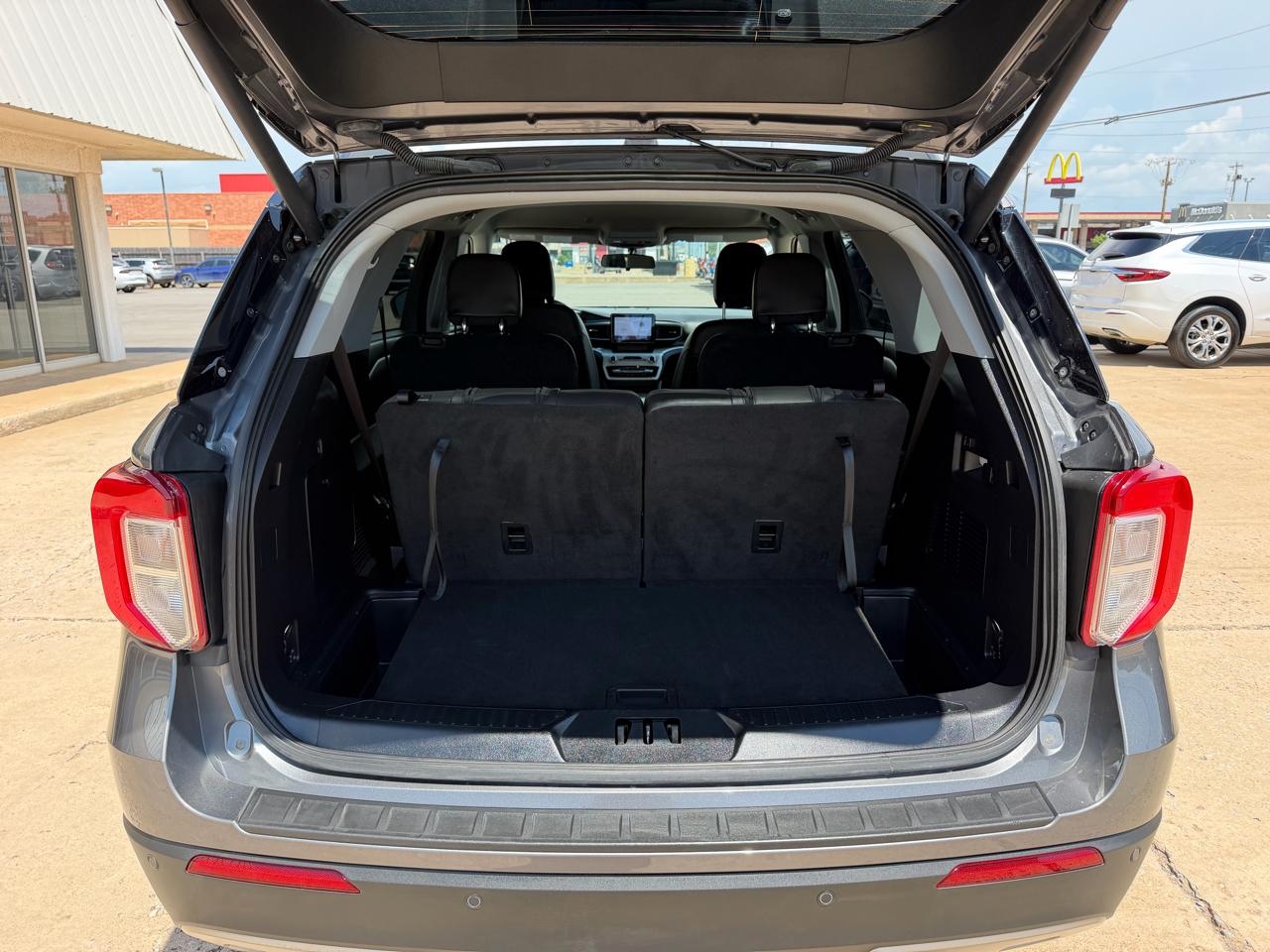 Ford Explorer XLT 4WD 2021
