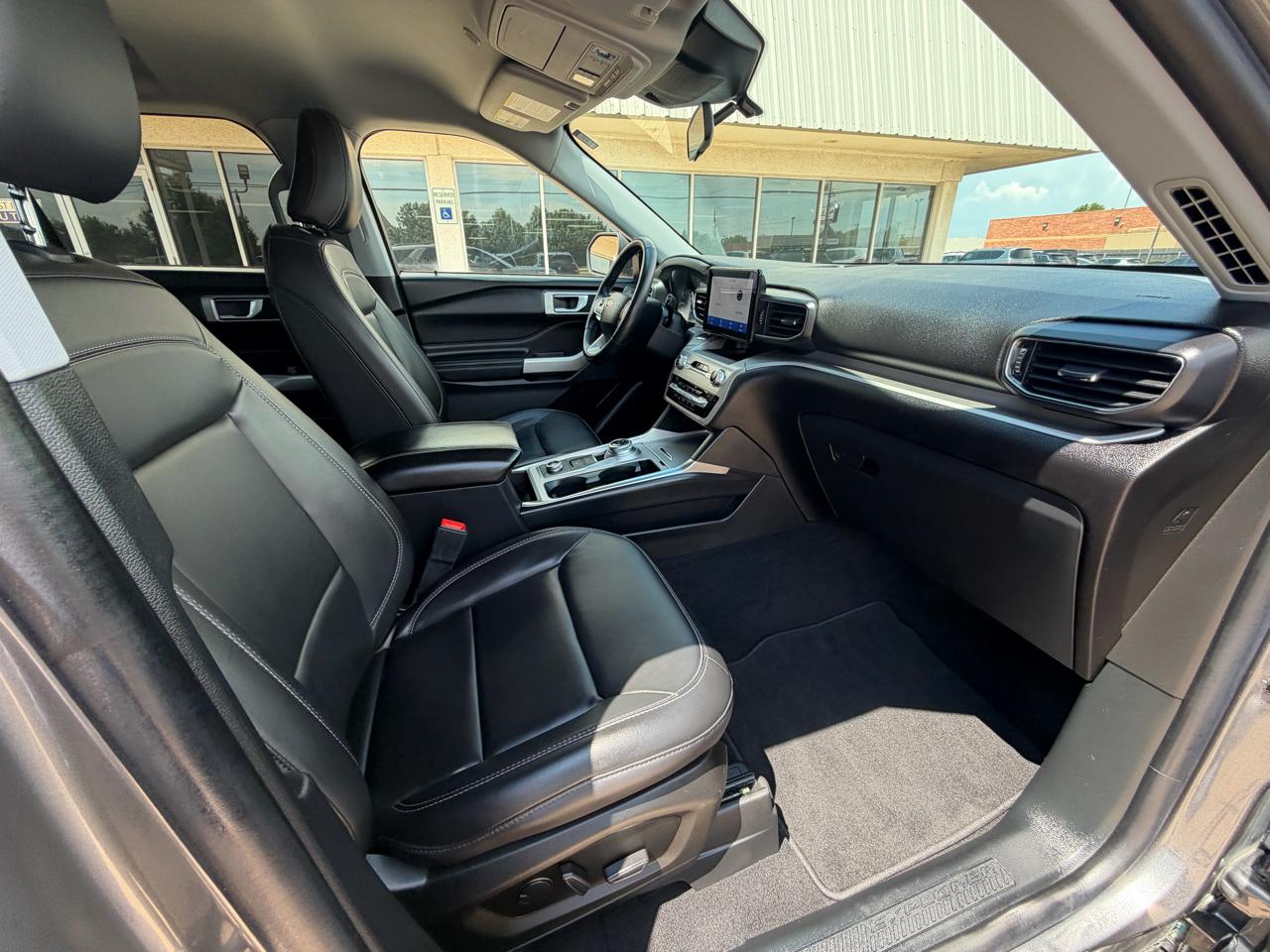 Ford Explorer XLT 4WD 2021