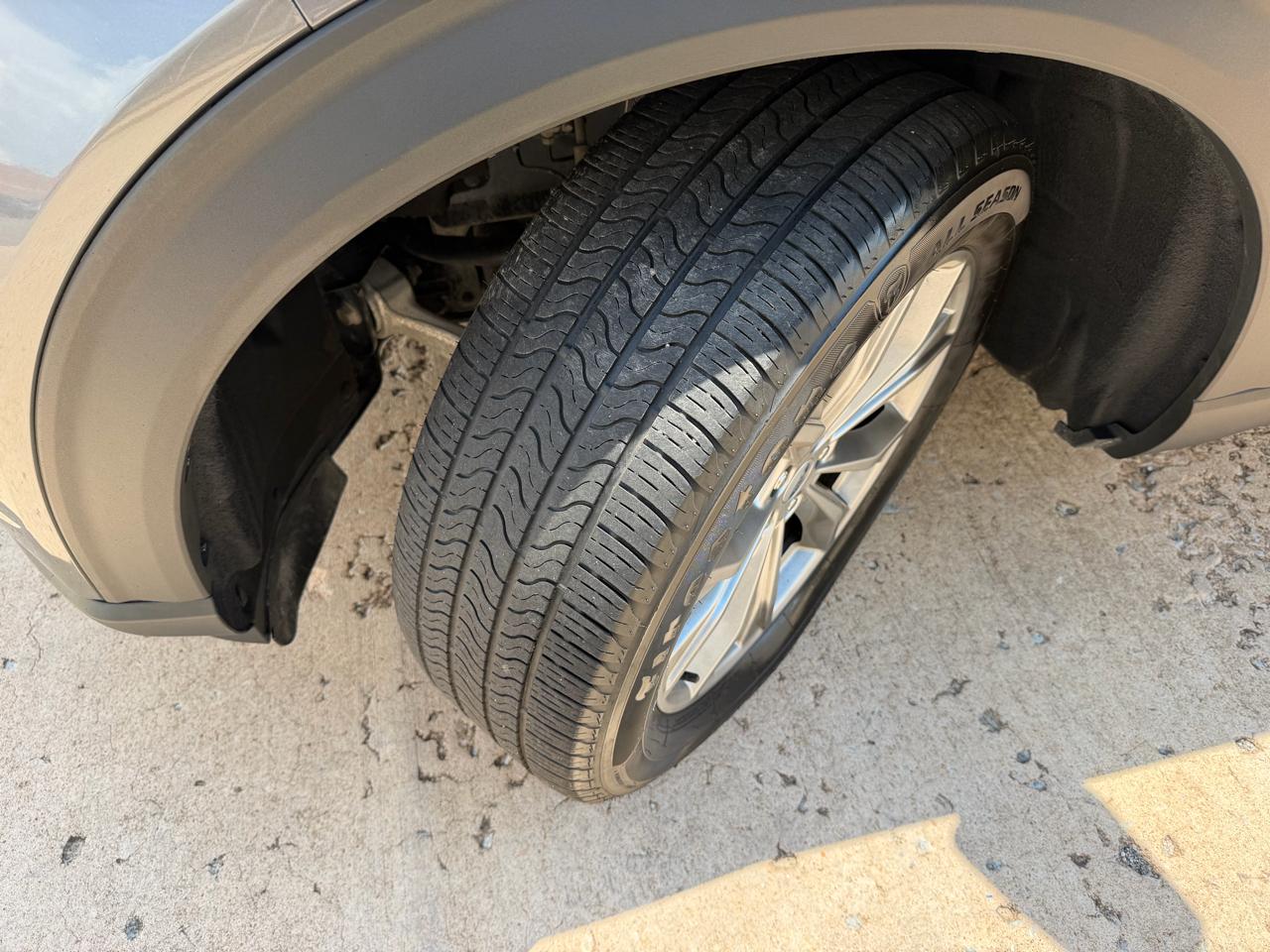 Ford Explorer XLT 4WD 2021