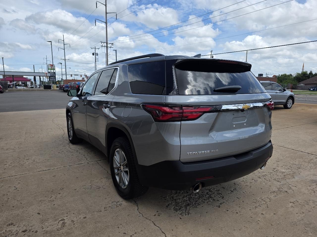 Chevrolet Traverse AWD 4dr LT Cloth w/1LT 2023