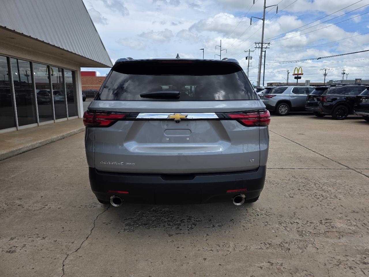 Chevrolet Traverse AWD 4dr LT Cloth w/1LT 2023