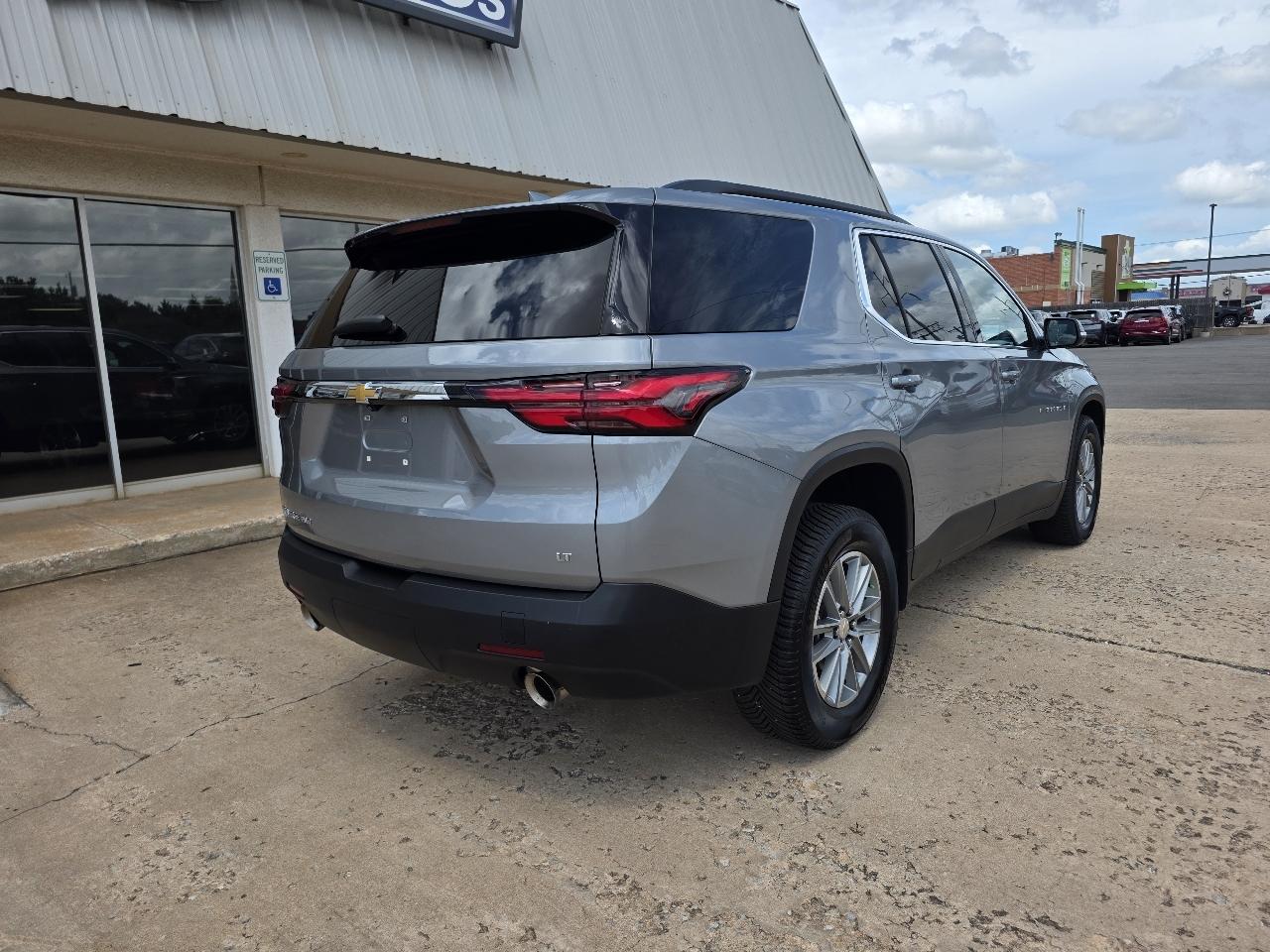 Chevrolet Traverse AWD 4dr LT Cloth w/1LT 2023