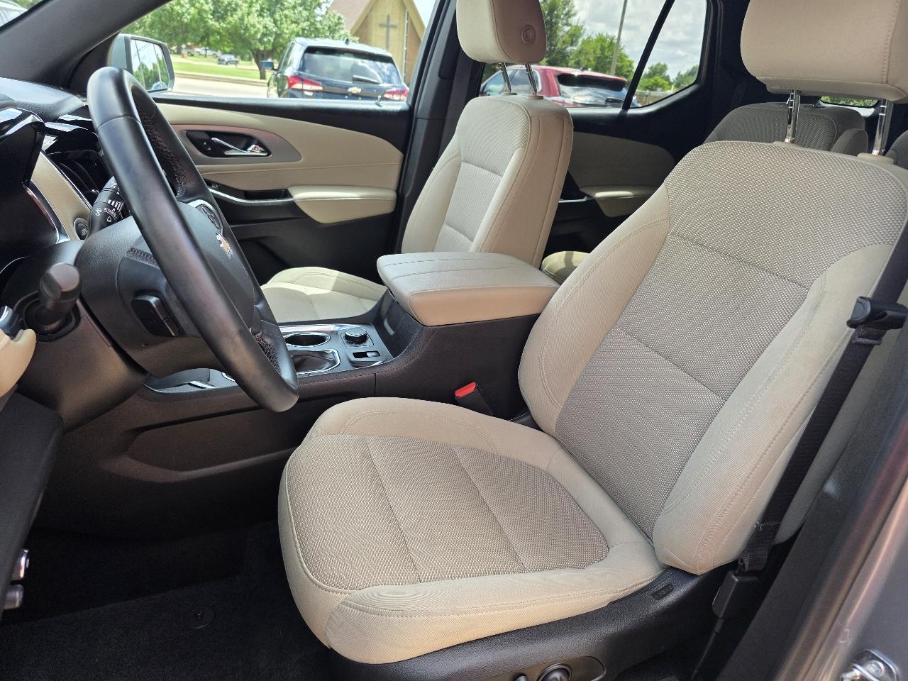 Chevrolet Traverse AWD 4dr LT Cloth w/1LT 2023