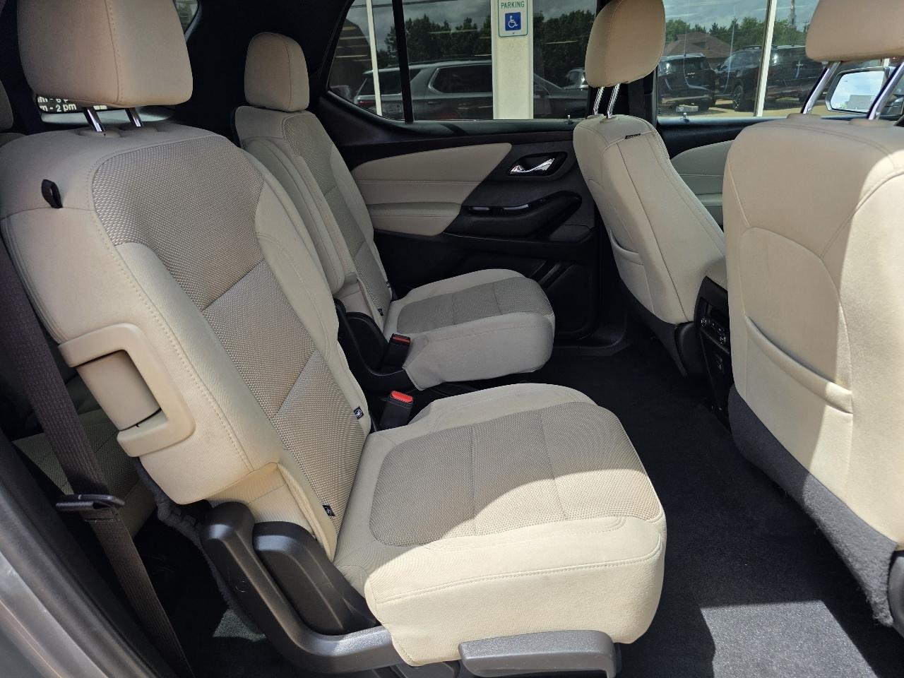 Chevrolet Traverse AWD 4dr LT Cloth w/1LT 2023