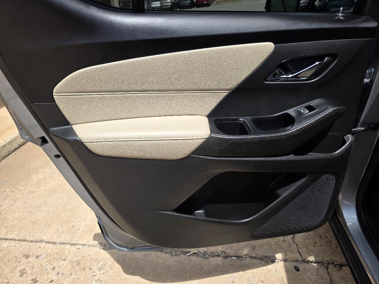 Chevrolet Traverse AWD 4dr LT Cloth w/1LT 2023