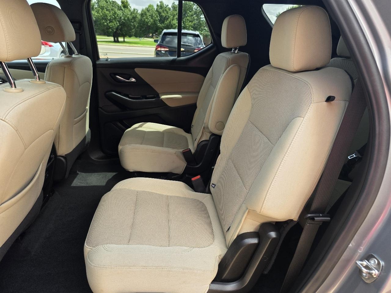 Chevrolet Traverse AWD 4dr LT Cloth w/1LT 2023