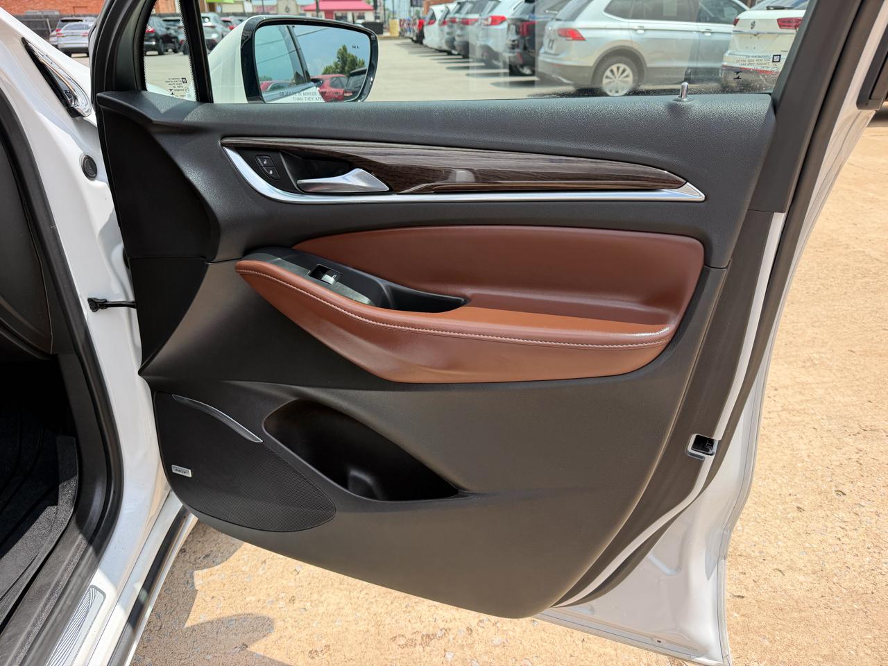 Buick Enclave AWD 4dr Avenir 2021