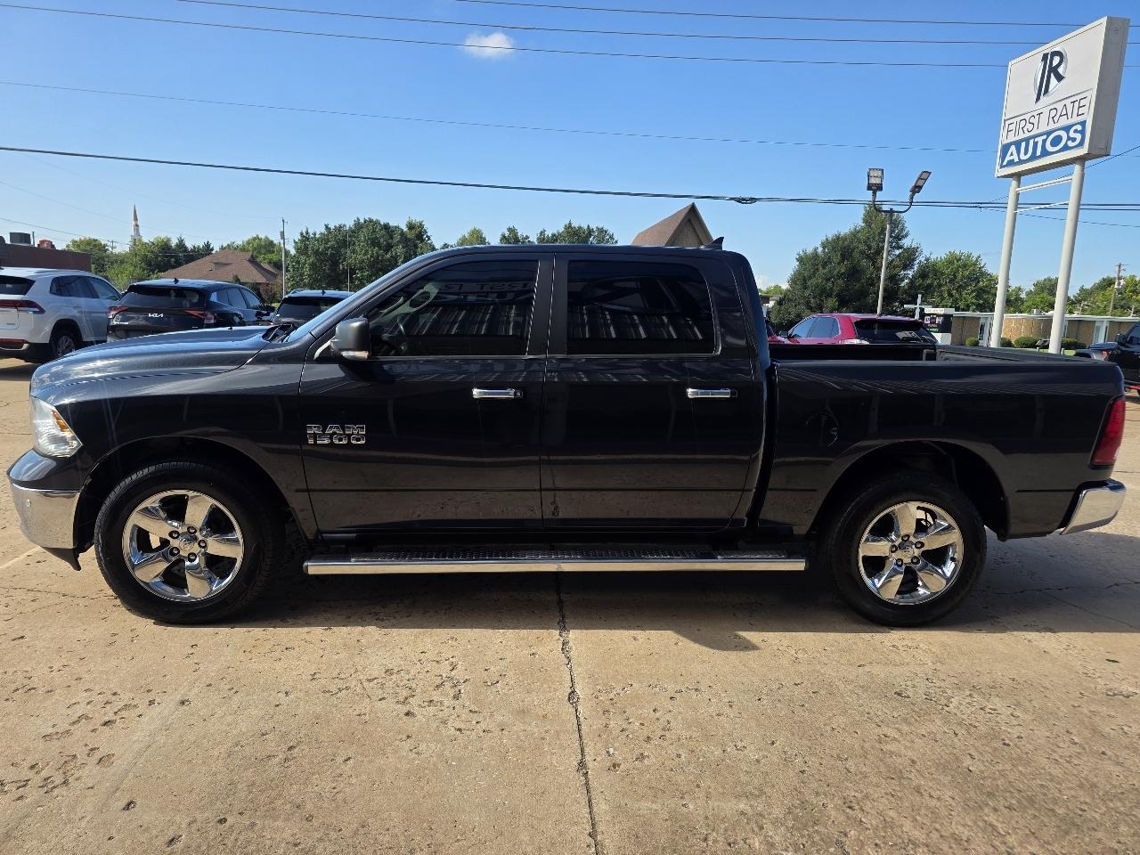 RAM 1500 4WD Crew Cab 140.5" Big Horn 2014