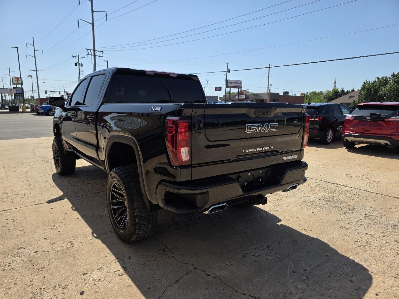 GMC Sierra 1500 4WD Crew Cab 147" Elevation w/3SB 2024