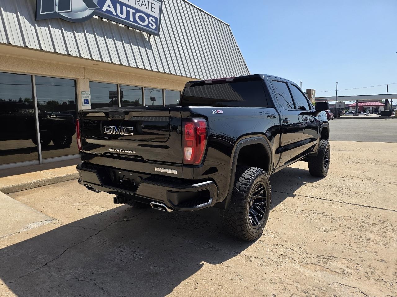 GMC Sierra 1500 4WD Crew Cab 147" Elevation w/3SB 2024
