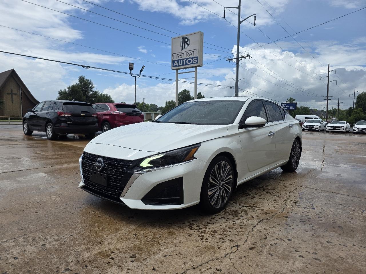 Nissan Altima 2.5 SL Sedan 2023