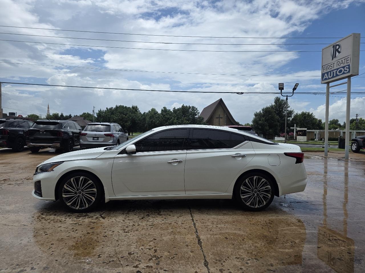 Nissan Altima 2.5 SL Sedan 2023