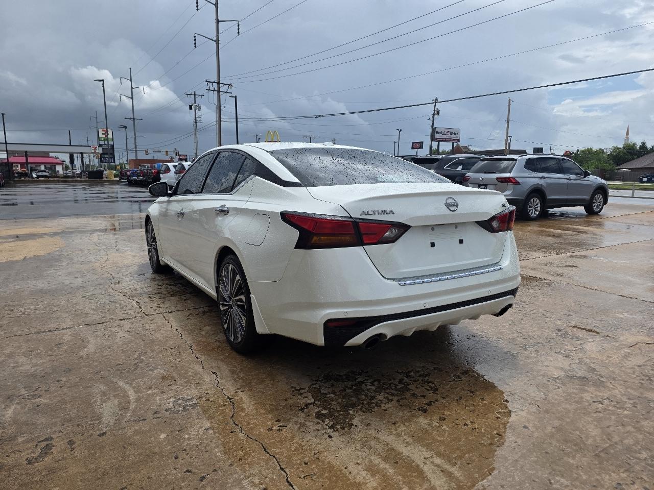 Nissan Altima 2.5 SL Sedan 2023